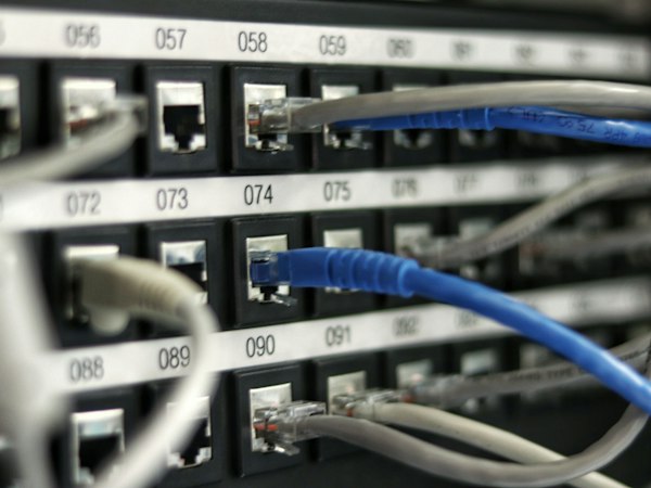 千兆光纤入户普及 带动家用路由器