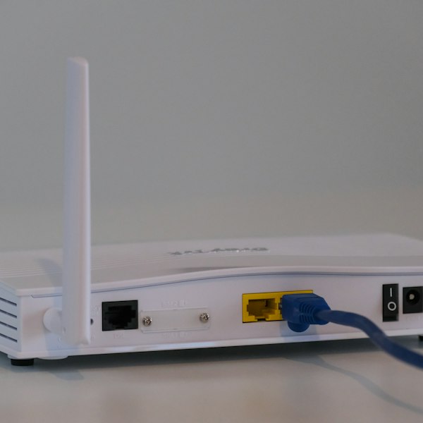 AX3000双频千兆智能家用路由器