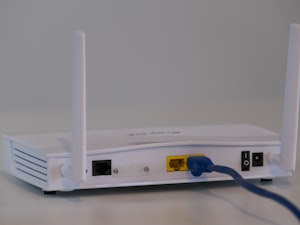 AX3000双频千兆智能家用路由器